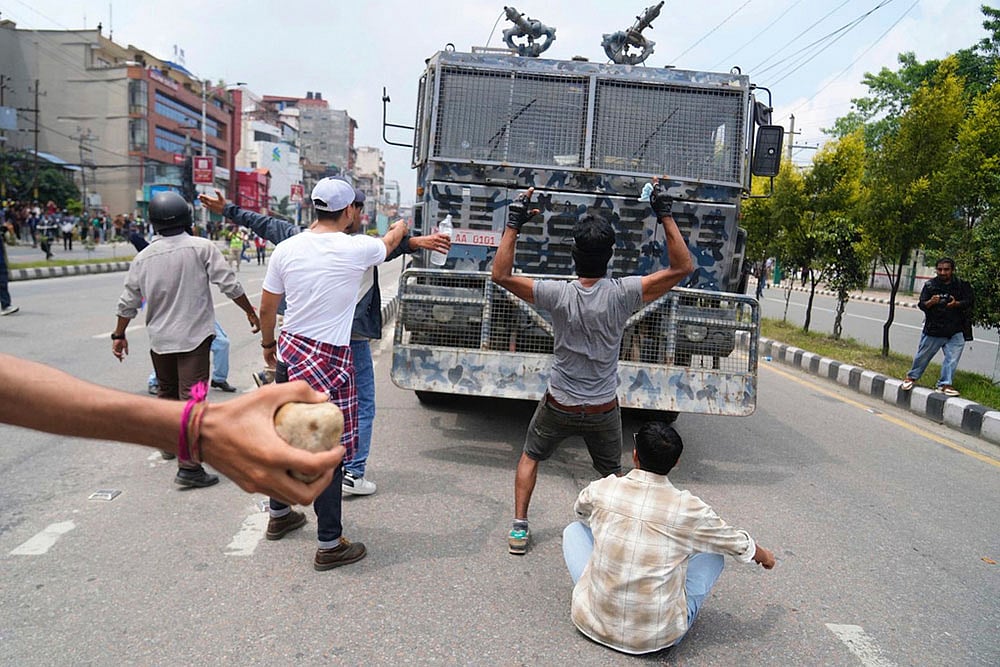 Photo: AP/Niranjan Shrestha : Nepal Protests