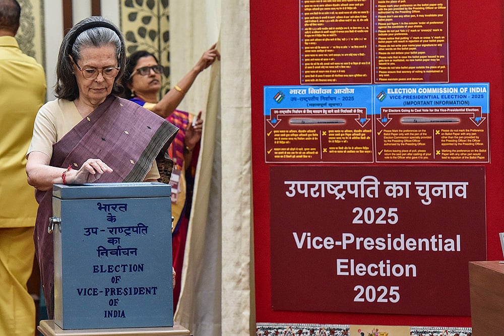| Photo: PTI : Vice presidential elections: MPs casts their votes
