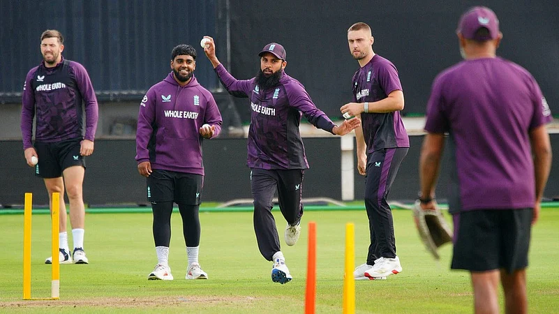 England-vs-South-Africa-1st-T20I-AP-PA
