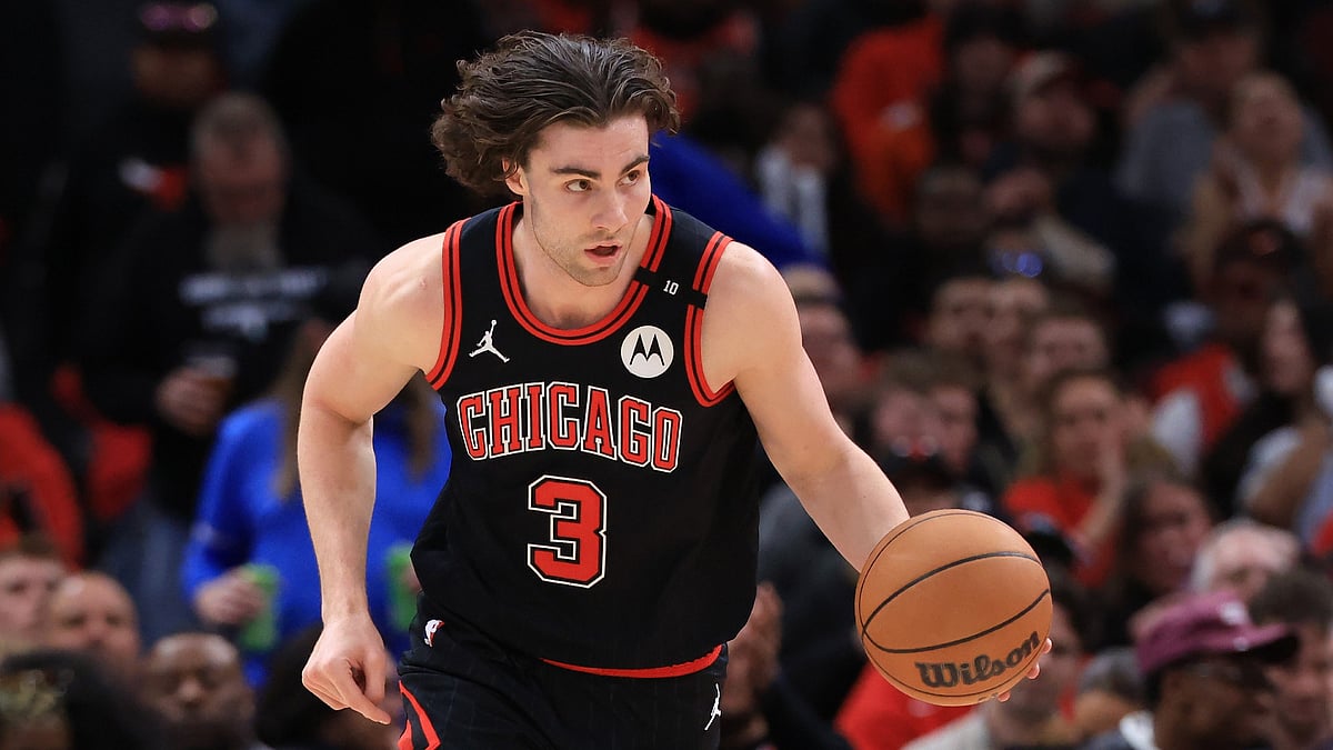 Josh Giddey of the Chicago Bulls