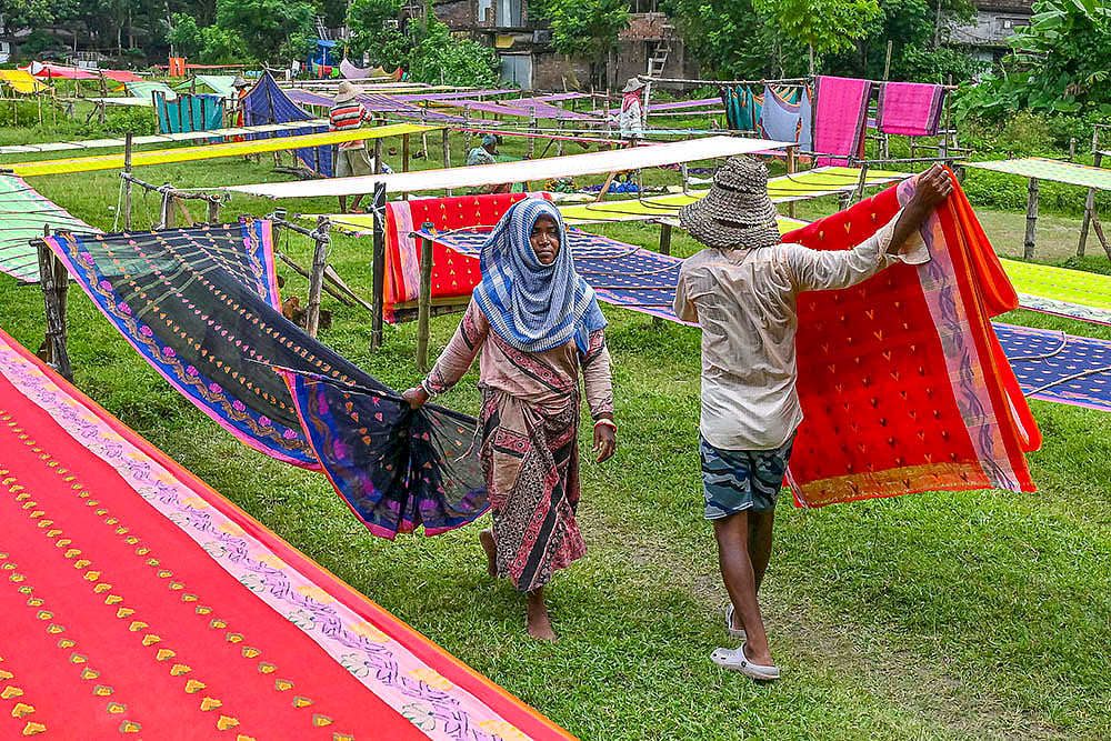 Handloom fabric in Nadia