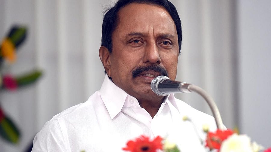 X.com : Sengottaiyan’s criticism of the leadership for not having an electoral alliance with the BJP in the 2024 election and his recent meeting with Amit Shah and Nirmala Sitharaman have triggered speculations.