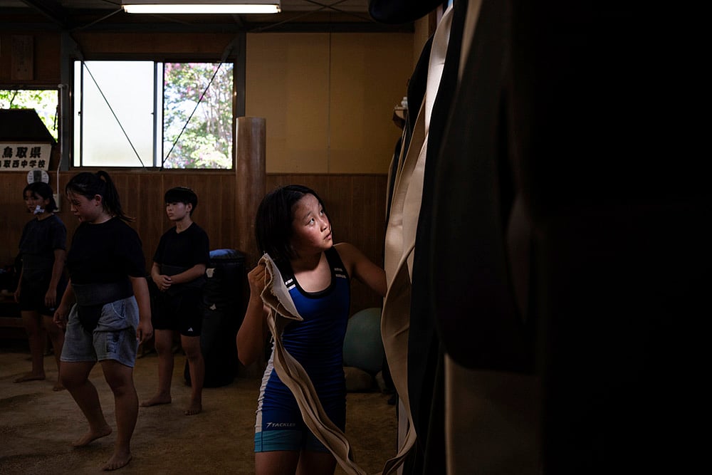 Japan Womens Sumo Photo Gallery_sumo camp in Tottori Johoku High School in Tottori_9