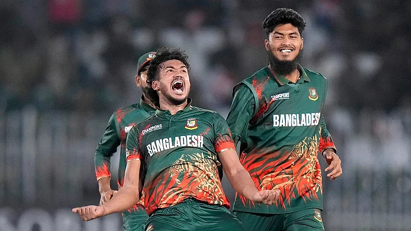 Bangladesh Vs Hong Kong, Asia Cup 2025: Taskin Ahmed Shakib Al Hasan powerplay record