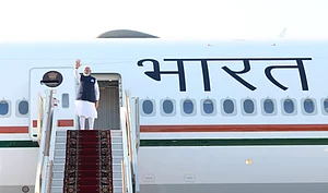 xPib/PressxInformationx : Indian Prime Minister Narendra Modi, waves as he boards his airplane for a flight to Austria following a two-day visit to Moscow from Vnukovo-II Airport, July 9, 2024 in Moscow Oblast, Russia.