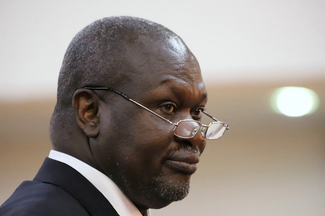 X.com : In addition to Machar, 20 people have been indicted, with 13 still at large. Observers and rights groups have called for any trial to be conducted fairly and transparently
