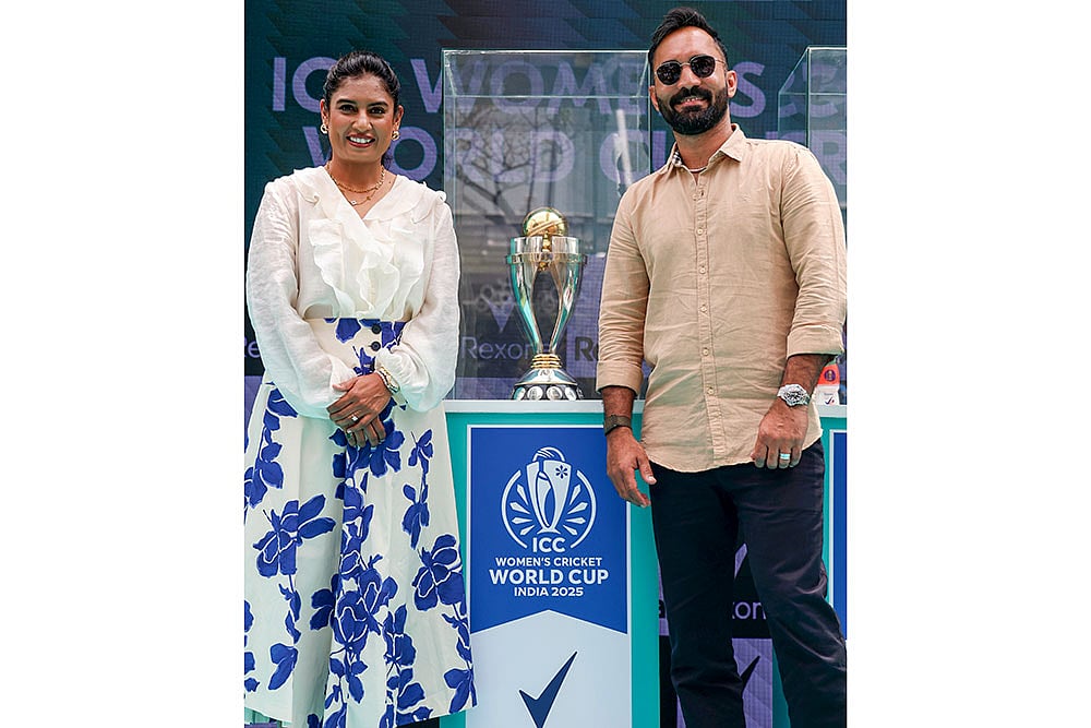 Bengaluru: Womens Cricket World Cup trophy unveiled