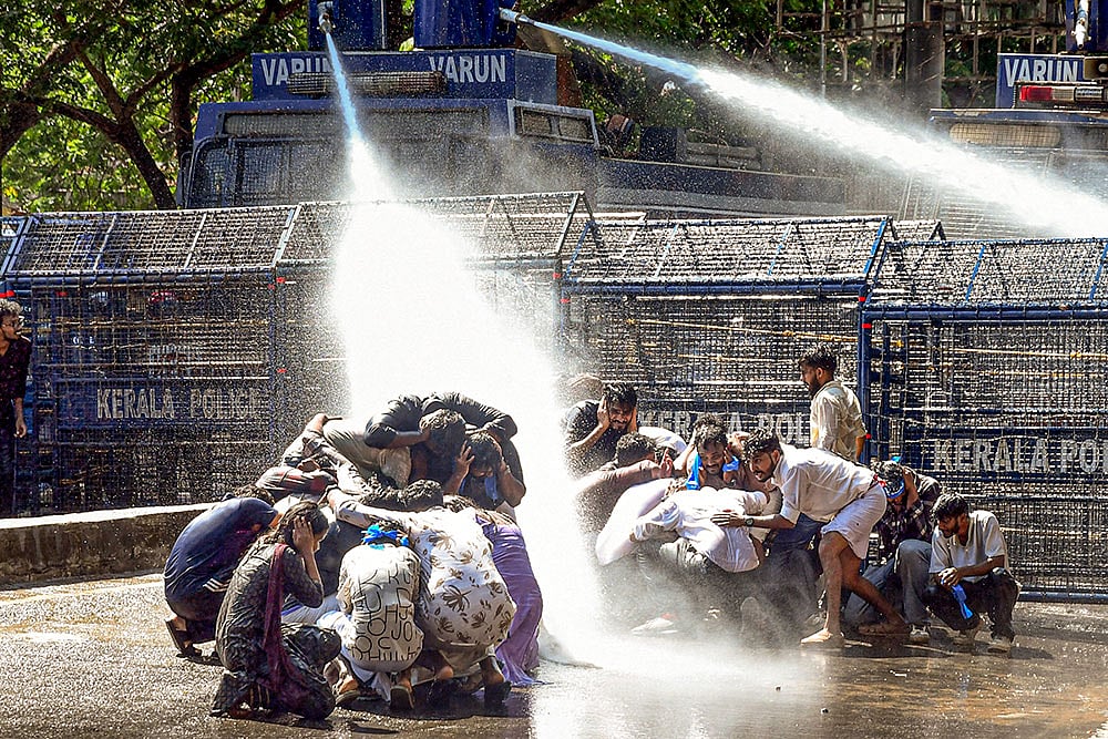 Kerala Students Union's protest - | Photo: PTI 