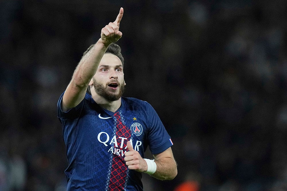 Champions League Soccer Match: Paris Saint-Germain vs Atalanta