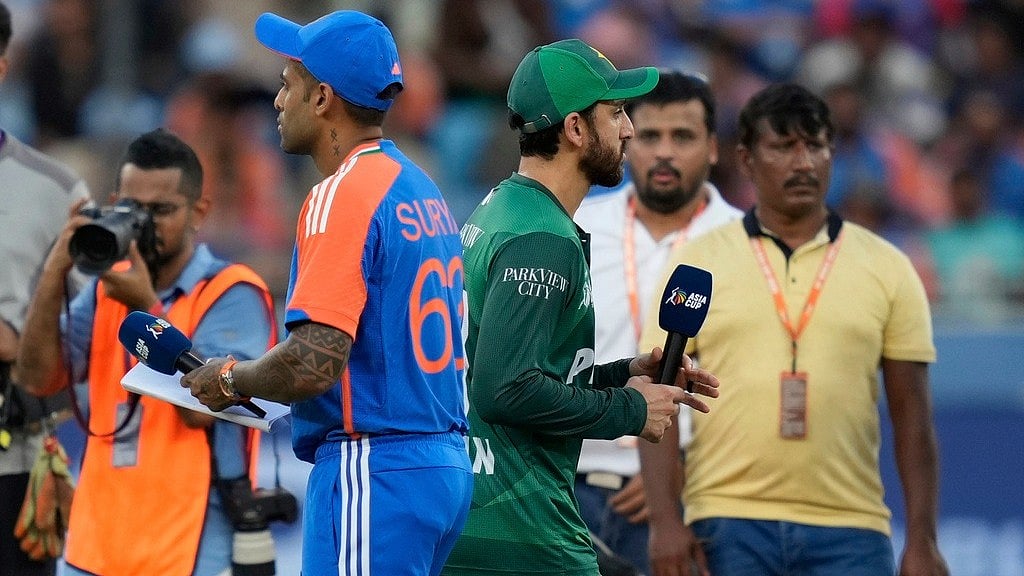(AP Photo/Altaf Qadri) : Year-Ender 2025: Five Biggest Sporting Controversies