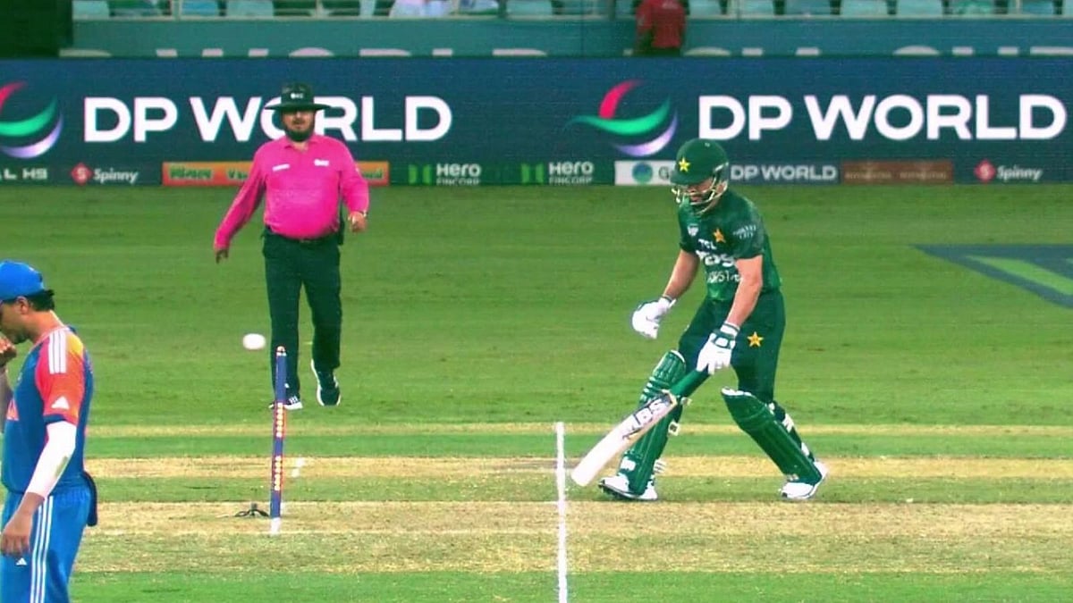 X/ BCCI : Mohammad Nawaz Brain Fade Run Out After Failing To Ground Bat Against India In Asia Cup 2025 Super 4 Match, Watch Video