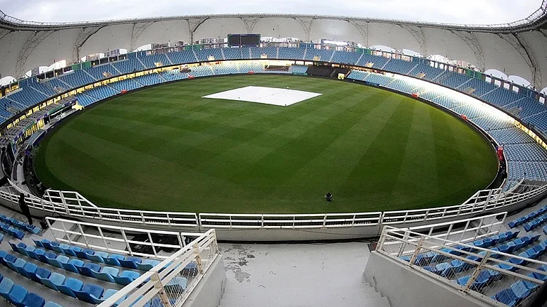 As the Asia Cup 2025 Super Four match between arch-rivals India and Pakistan unfurls at Dubai International Stadium tonight, the playing conditions are expected to strongly influence the tactical battle ahead. From pitch characteristics to weather factors, the stage is set for a gripping cricket showdown under lights in challenging but familiar conditions. - | Photo: PTI/Kamal Kishore