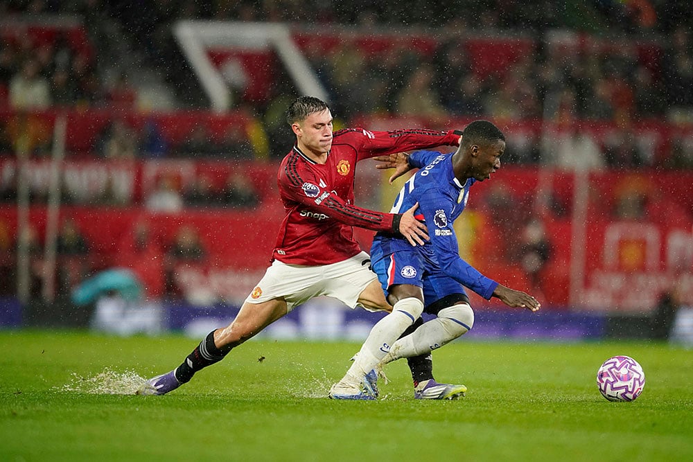 English Premier League 2025-26 Manchester United vs Chelsea EPL Soccer photos: Manuel Ugarte