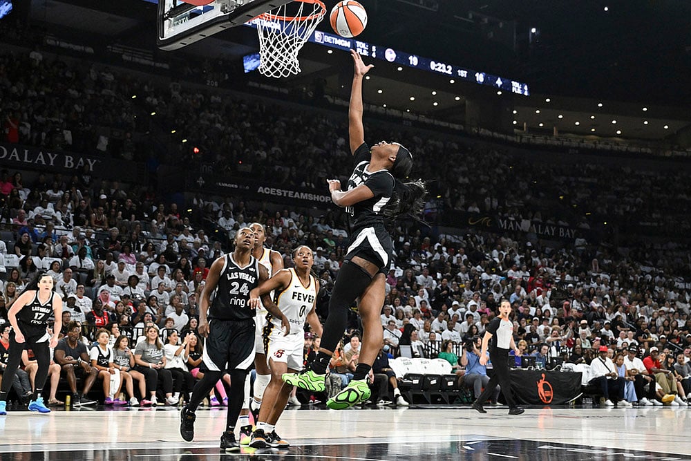 WNBA Playoffs Semifinals series, Game 1 Indiana Fever vs Las Vegas Aces_Dana Evans