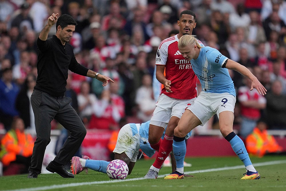 Britain soccer Premier League 2025-26 Arsenal Vs Manchester City match pics_Mikel Arteta