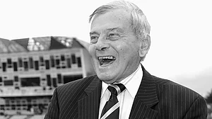| Photo: X/englandcricket : File photo of former umpire Harold 'Dickie' Bird.