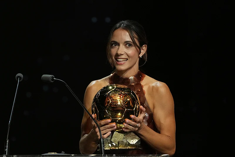 France Soccer Golden Ball Award _ 69th Ballon dOr awards ceremony photos_Aitana Bonmatí