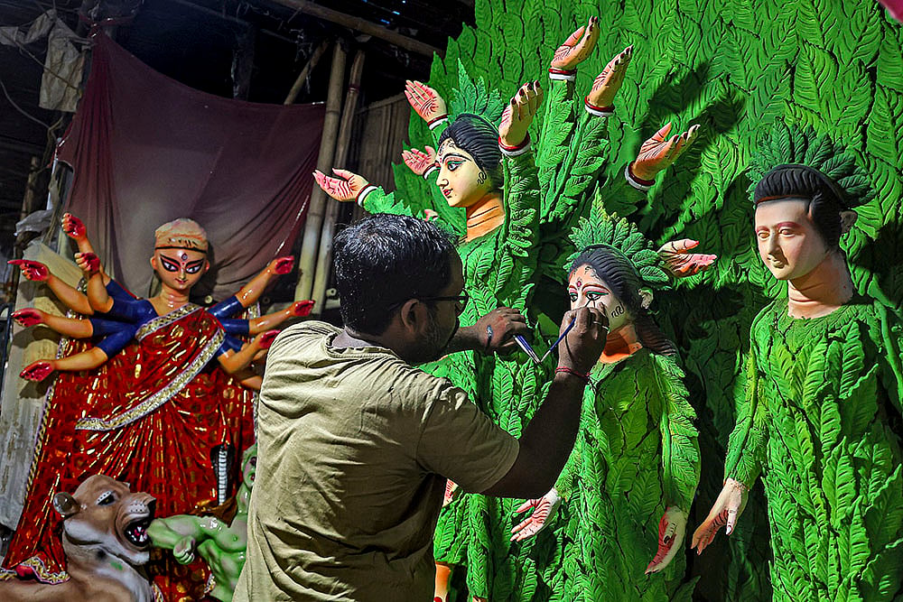 Preps for Durga Puja festival in Jaipur