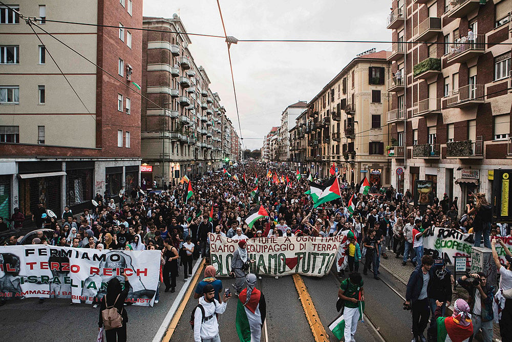 Pro-Palestinians nation-wide protest and general strike in Italy over Gaza war_10