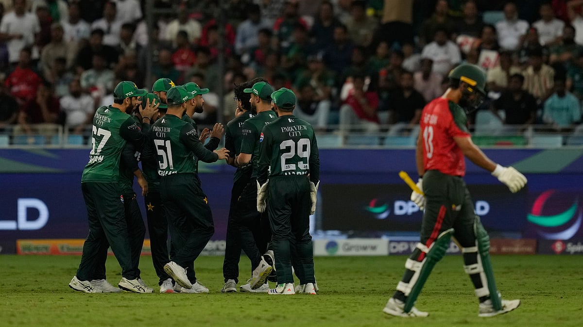 | Photo: AP/Altaf Qadri : Pakistan vs Bangladesh Highlights, Asia Cup 2025 Super Four: Pakistan's players celebrates the dismissal of Bangladesh's Saif Hassan at Dubai International Cricket stadium, Thursday, Sept. 25, 2025.