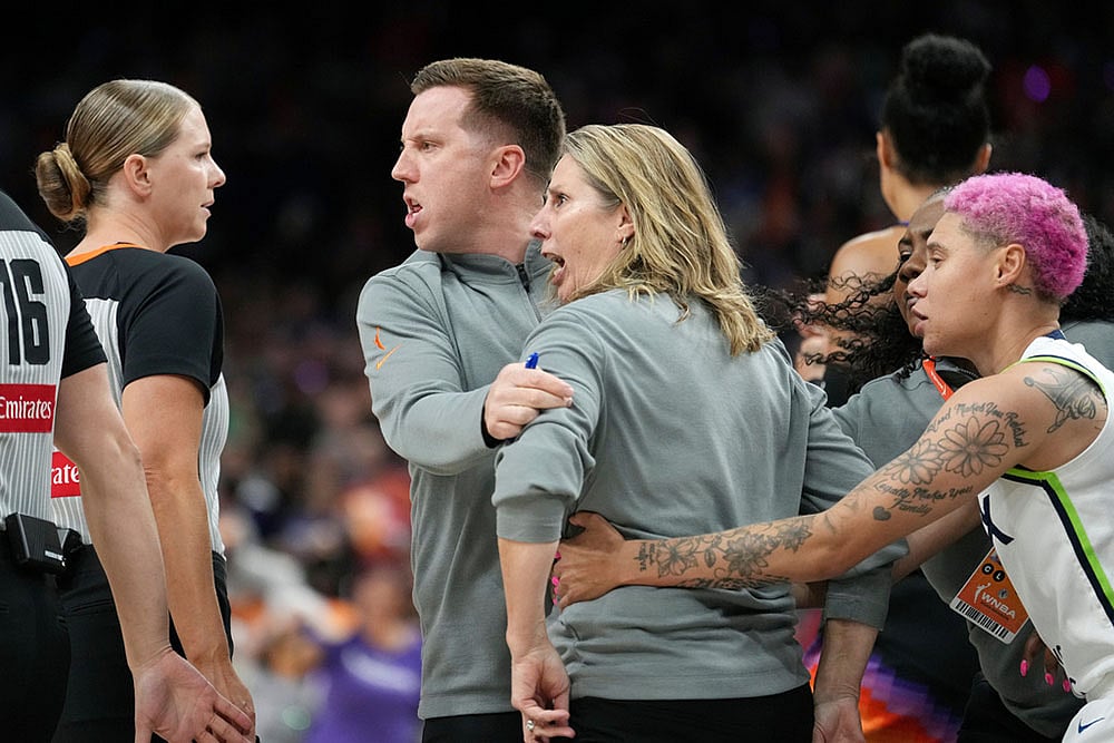 WNBA basketball playoff semifinals series game 3 Phoenix Mercury vs Minnesota Lynx_Cheryl Reeve