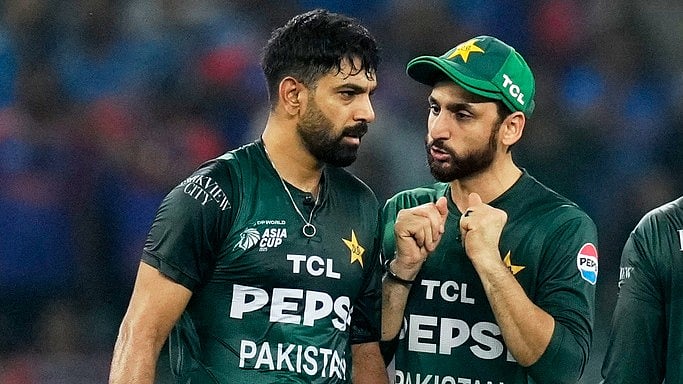 AP/Altaf Qadri : Pakistan's Haris Rauf, left, celebrates with captain Salman Agha