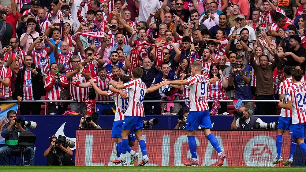 | Photo: AP/Manu Fernandez : Atletico Madrid take on Eintracht Frankfurt at the Metropolitano Stadium in a crucial UEFA Champions League 2025-26 group stage encounter. While Diego Simeone’s side return to Europe on the back of a thrilling derby win over Real Madrid, the German visitors arrive fresh from hammering Monchengladbach and Galatasaray in high-scoring matches.