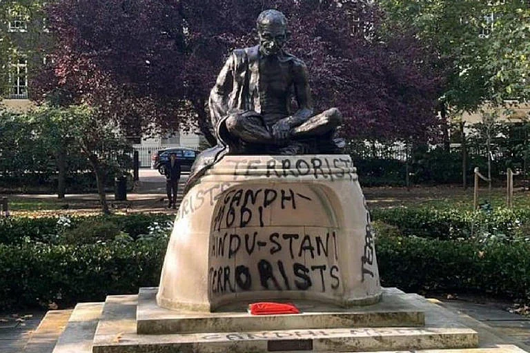Mahatma Gandhi statue in London