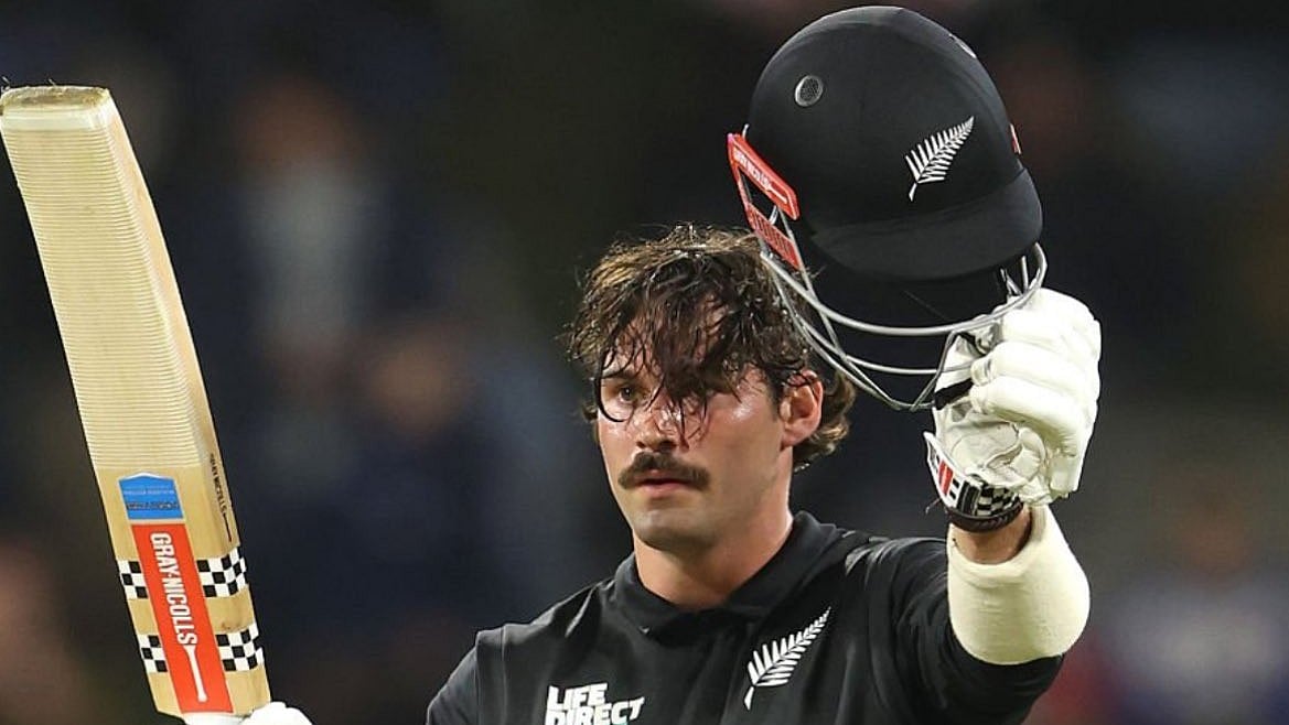 X/RcbianOfficial : Who Is Tim Robinson? Ex-Javelin Thrower From New Zealand Scores First T20I Hundred Against Australia