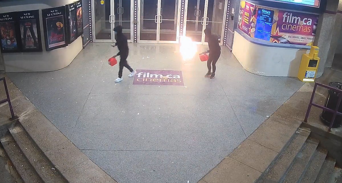 X/@FilmCaCinemas : CCTV footage from the theatre