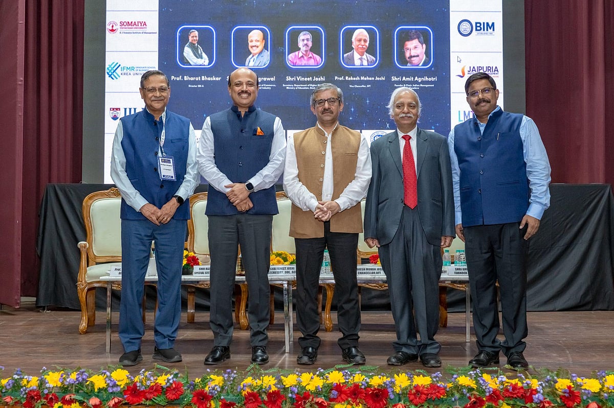 IIFT Hosts 15th Indian Management Conclave 2025: Vineet Joshi Urges AI Integration; Rajesh Agrawal Gets Alumni Award