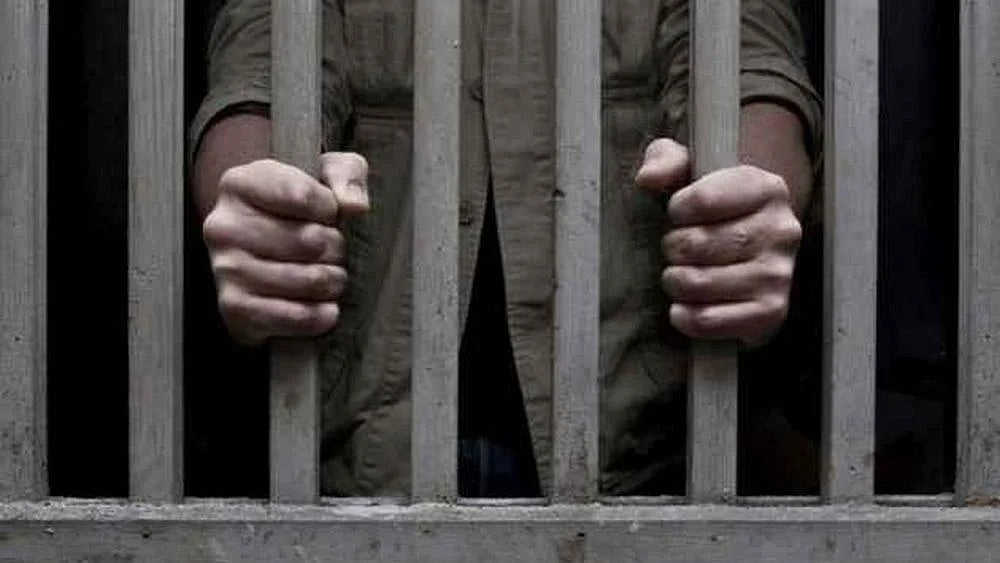 File photo; representative image : Under Singapore law, those who voluntarily cause injury during a robbery can face five to 20 years in prison. 