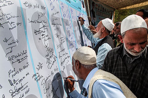 Congress vote theft campaign in Anantnag