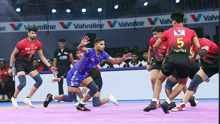 Action from the Bengaluru Bulls vs Tamil Thalaivas, Pro Kabaddi League 2025 match in Chennai. - Pro Kabaddi
