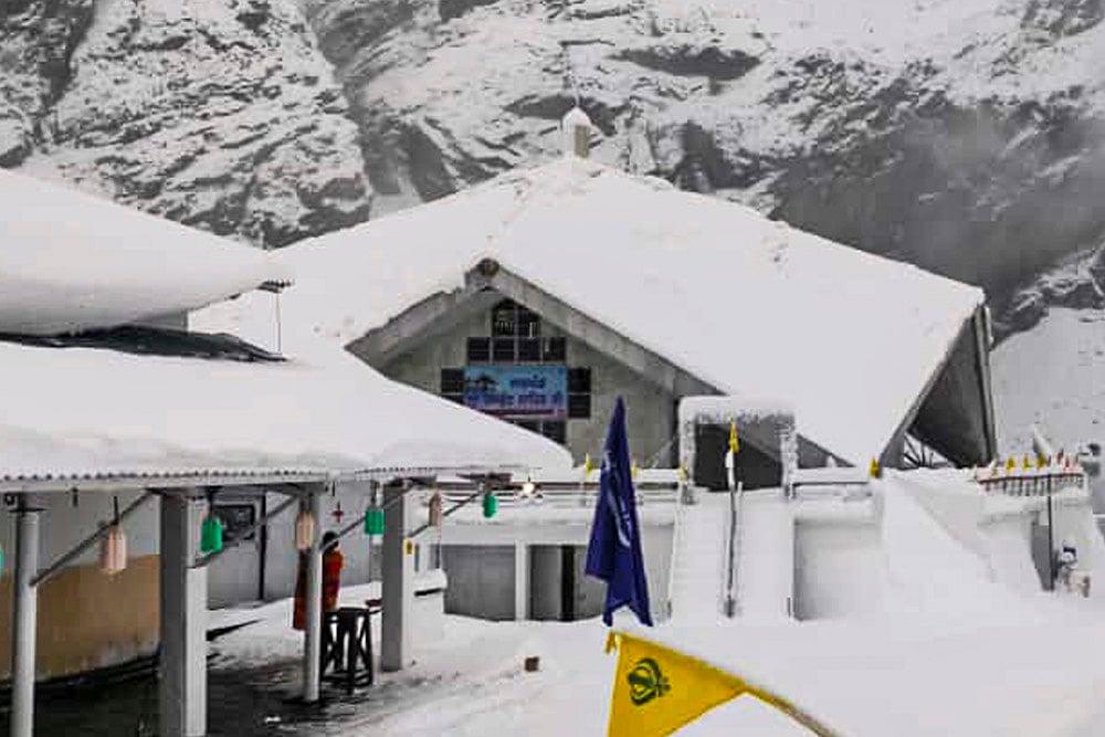 Snow in Chamoli