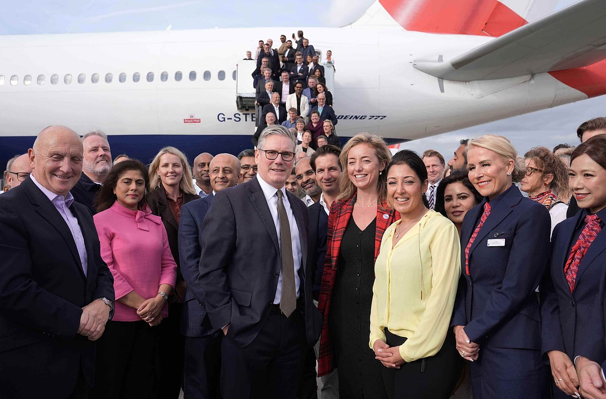 Britain's Prime Minister Keir Starmer arrives at Chhatrapati Shivaji Maharaj International Airport in Mumbai, India Wednesday, Oct. 8, 2025.