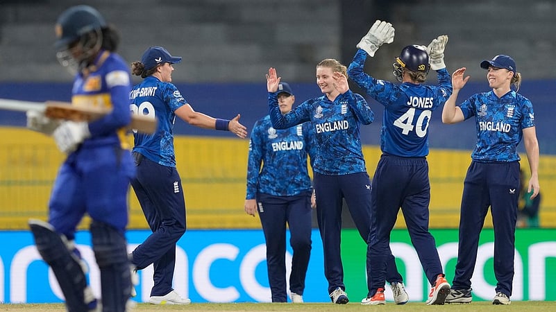 Sri Lanka vs England Live Score, Todays Womens ODI Cricket World Cup 2025 Match live Updates