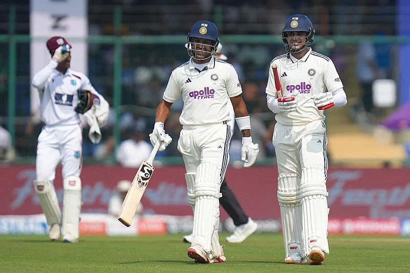 WI vs IND: 2nd Test Day 2