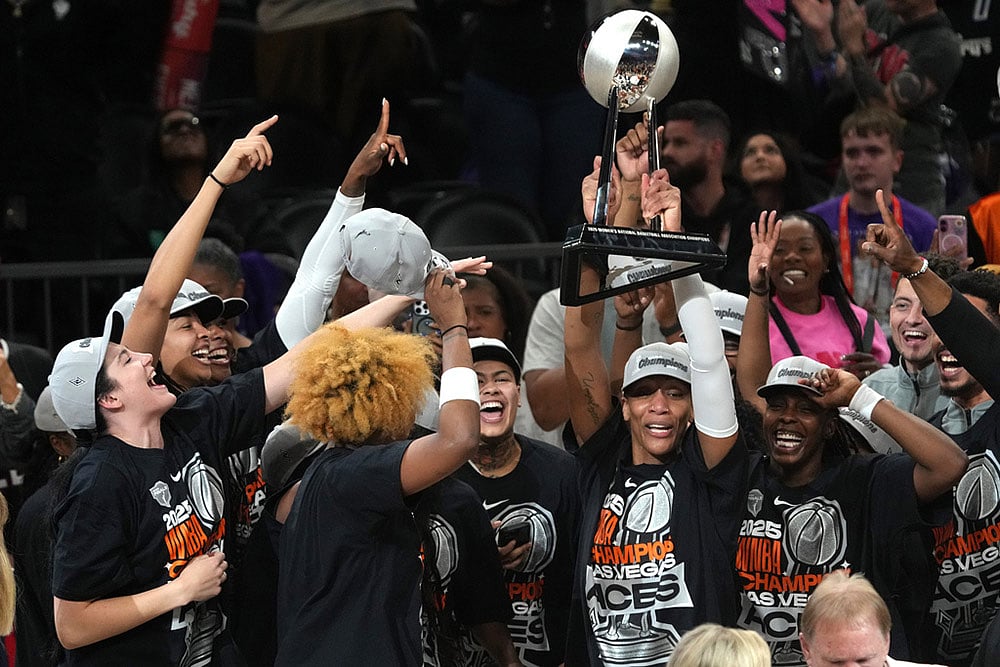| Photo: AP/Rick Scuteri : WNBA Finals: Las Vegas Aces vs Phoenix Mercury