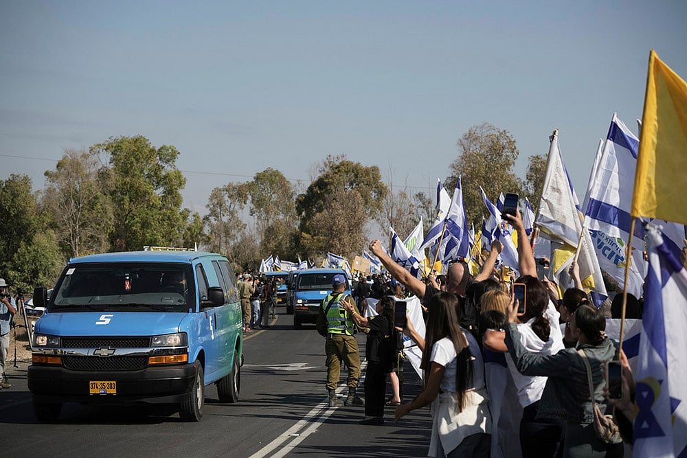 | Photo: AP/Leo Correa : Gaza Peace Summit