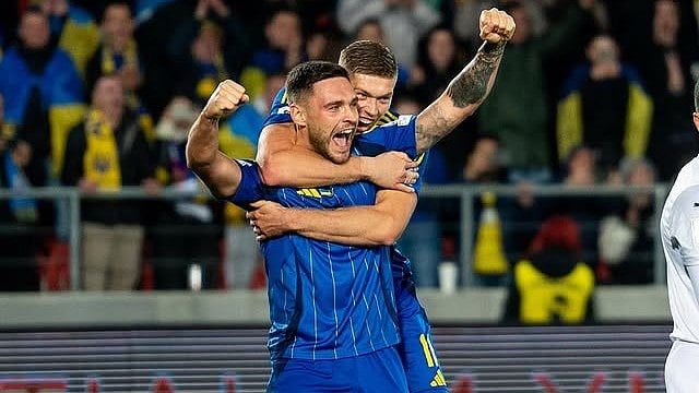 live scores FIFA World Cup 2026 European Qualifiers UEFA Group D matchday 8 updates