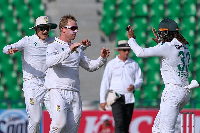 South Africa tour of Pakistan 1st test day 3 photos from Lahore_Simon Harmer