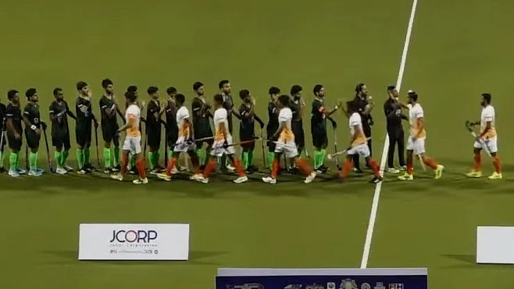 India Vs Pakistan high fives handshake controversy sultan of johor cup 2025