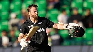 | Photo: AP/Anjum Naveed : File photo of New Zealand's Kane Williamson celebrating a century against South Africa in Champions Trophy 2025.