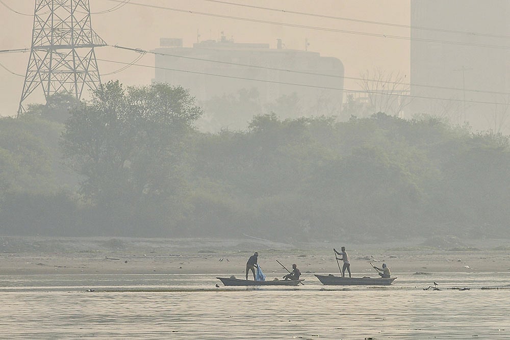 Weather: Smog in Delhi