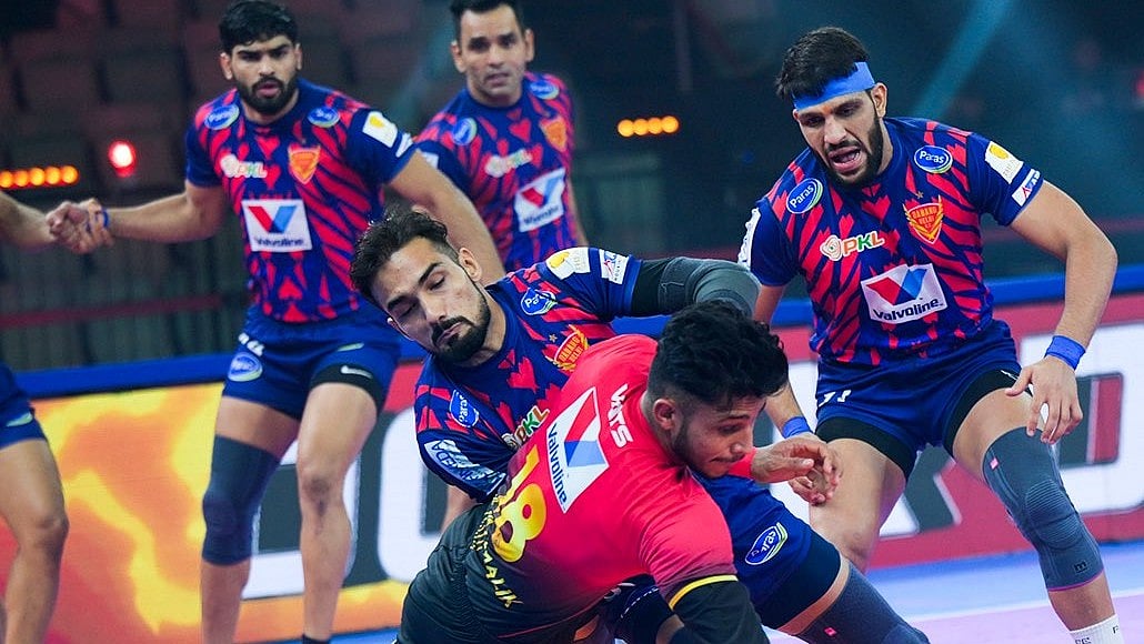 X/ BengaluruBulls : PKL 12: Alireza Mirzaian’s Super 10 Powers Bengaluru Bulls To Victory Over Dabang Delhi 33-23