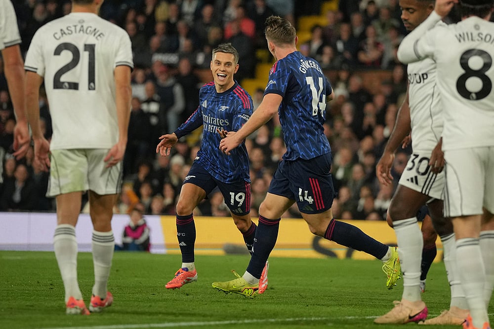 Britain soccer Premier League Arsenal Vs Fulham match photos_Leandro Trossard
