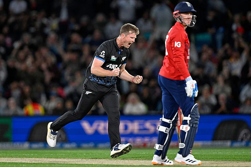 New Zealand vs England 1st T20 photos from Christchurch_Jimmy Neesham
