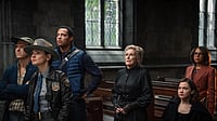 Wake Up Dead Man Review | The New Impossible Murder With A Faithful Heart IMDB : Glenn Close, Mila Kunis, Andrew Scott, Kerry Washington, Daryl McCormack, and Cailee Spany in Wake Up Dead Man: A Knives Out Mystery (2025)