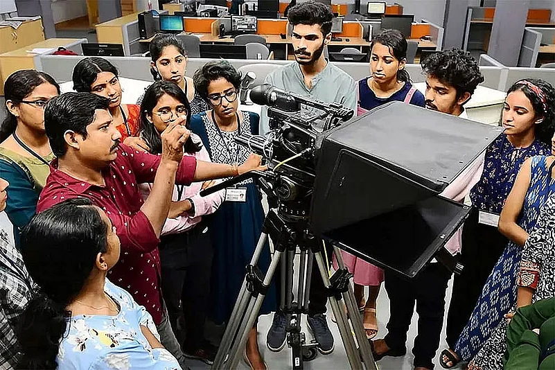 Prominent Institutions- Media Communication And Entertainment